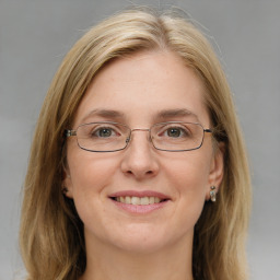 Fiona Evans